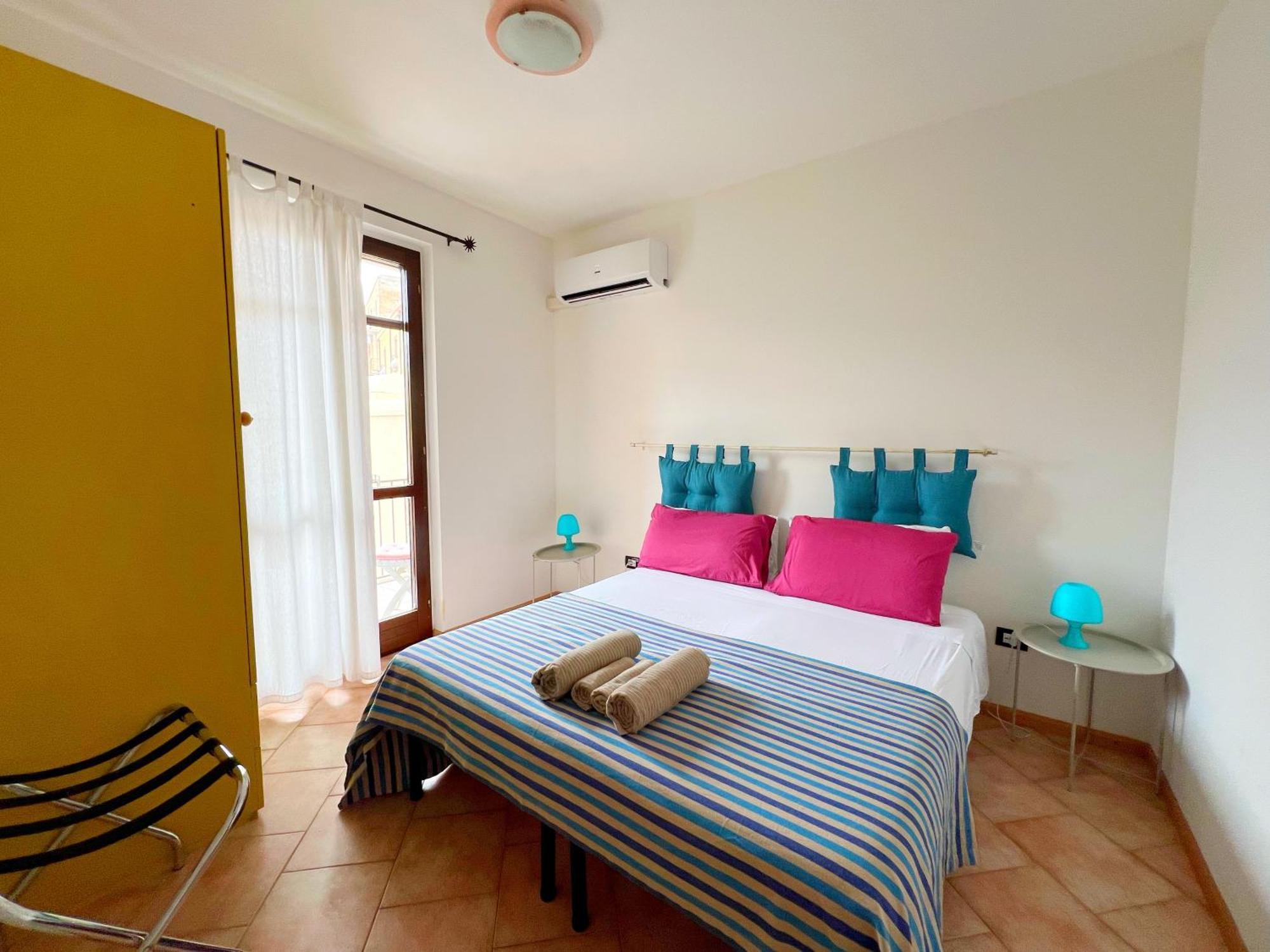 Temo River House Romantic Balcony And Peaceful Retreat In The Heart Of Bosa Exterior foto